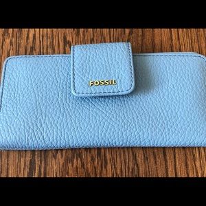 💥PRICE DROP💥Blue leather Fossil wallet
